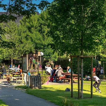 L'oustal Pont-les-bains Отель