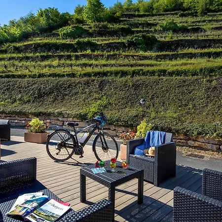 L'oustal Pont-les-bains Отель 3*